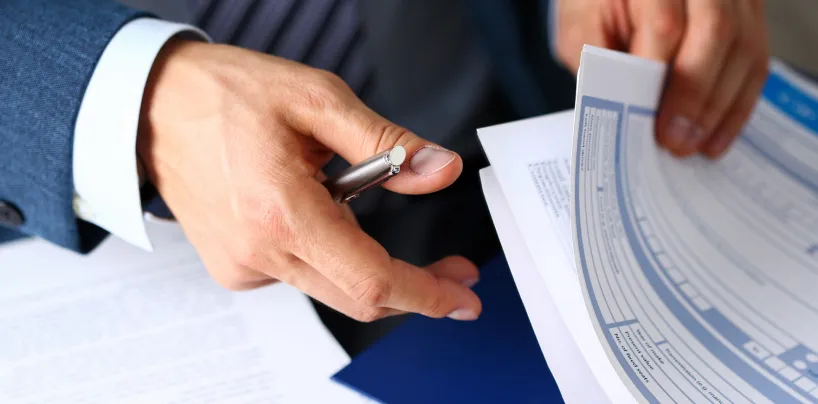 Los Angeles lawyer sorting through an insurance bad faith claim